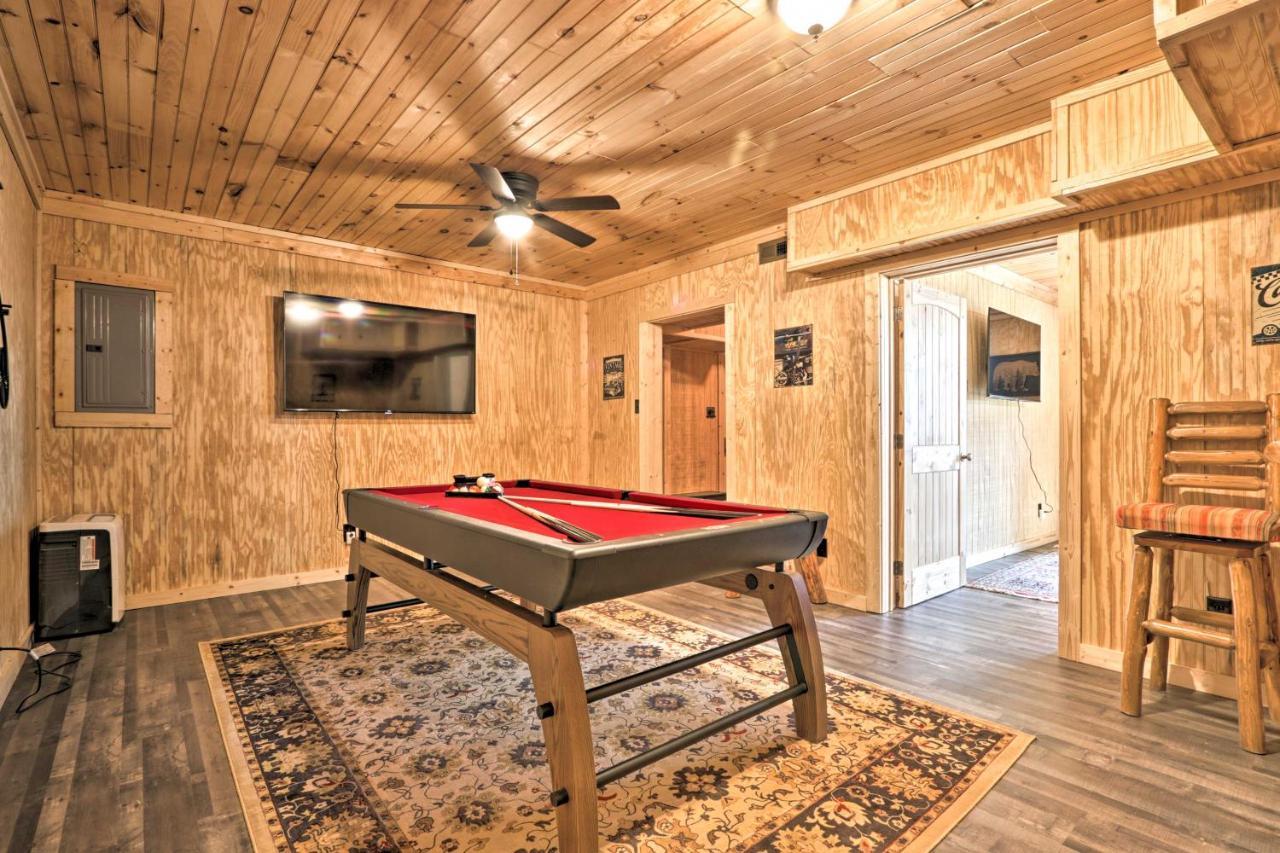 Gatlinburg Cabin With Loft And Game Room 1 Mi To Town Ngoại thất bức ảnh