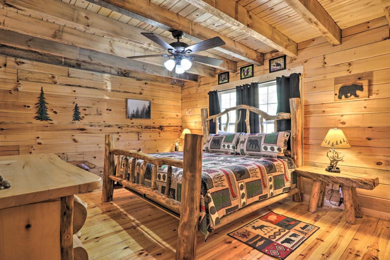 Gatlinburg Cabin With Loft And Game Room 1 Mi To Town Ngoại thất bức ảnh