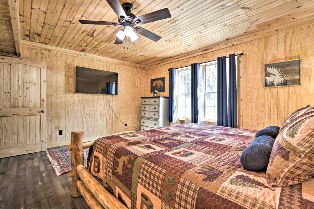 Gatlinburg Cabin With Loft And Game Room 1 Mi To Town Ngoại thất bức ảnh